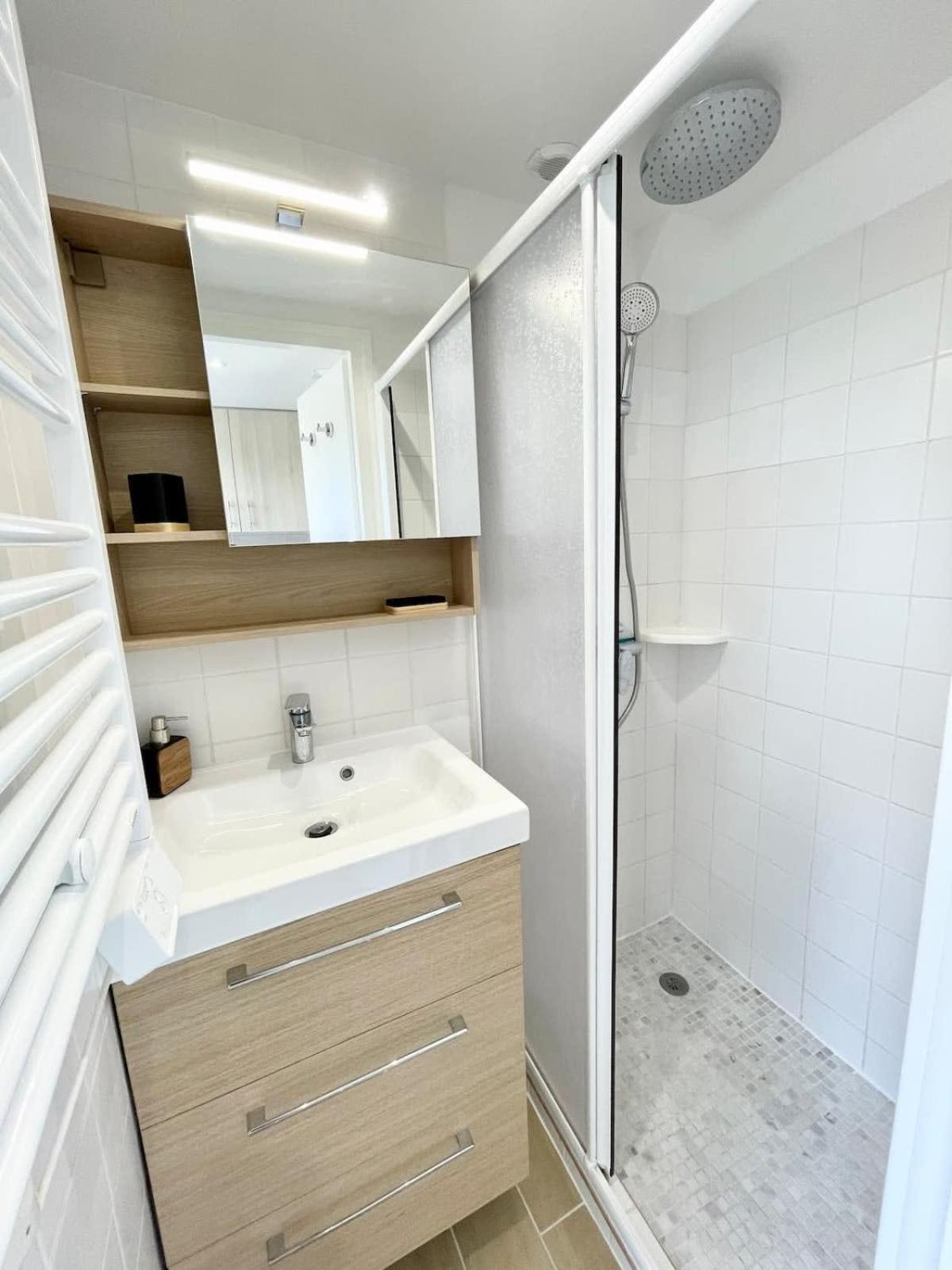 Maisonnette De Charme Refaite A Neuf Vue Holiday home